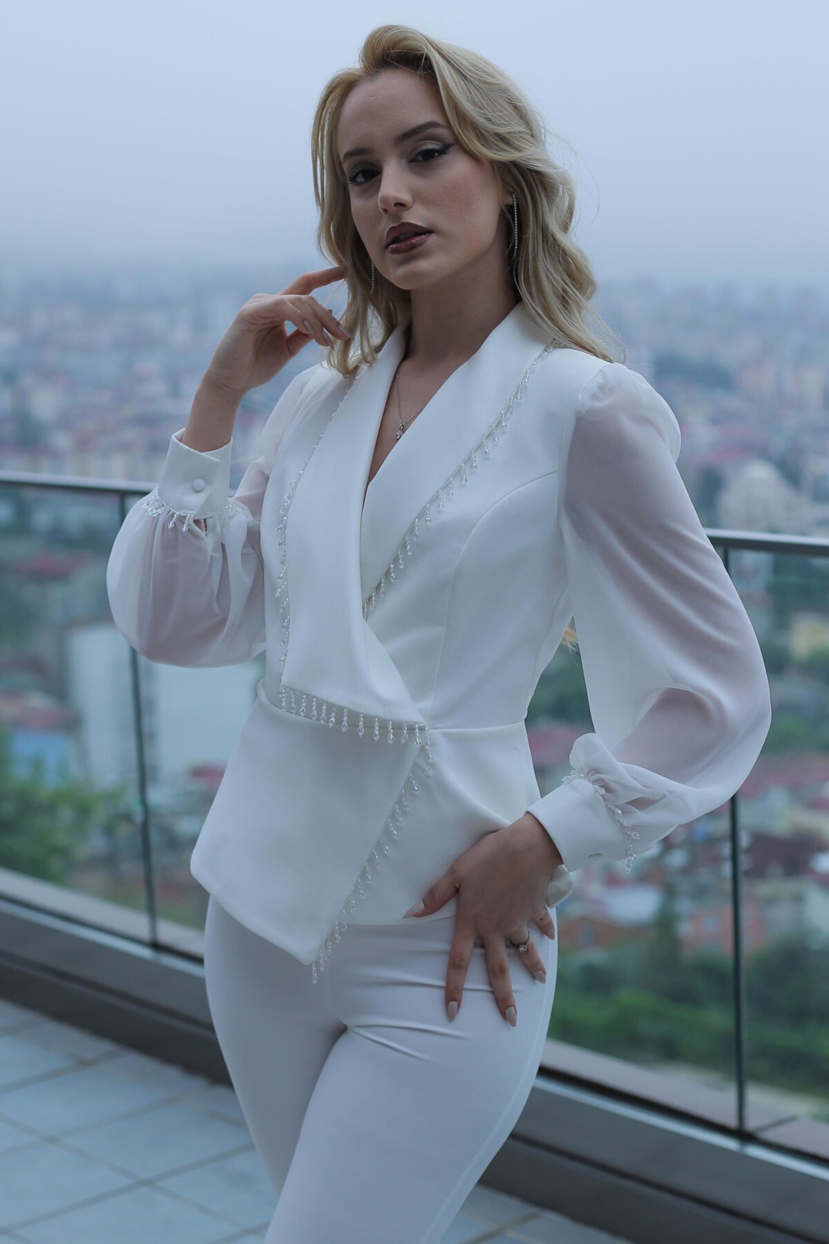 Ekru Kolu Şifonlu Ceketli Pantolonlu Takım - Görsel 2